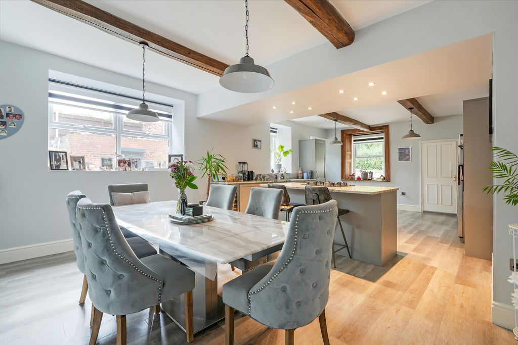 90 Southgate Eckington